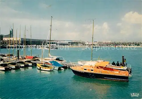 AK / Ansichtskarte Royan_Charente Maritime Vu du ciel Le Front de Mer vu du Port Royan Charente Maritime