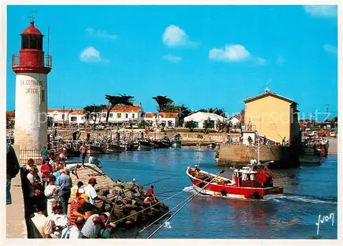 AK / Ansichtskarte Ile_d_Oleron La Cotiniere Le Phare et lentree du Port Ile_d_Oleron