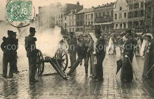 AK / Ansichtskarte Beauvais Fetes de Jeanne Hachette Jeune Fille tirant le Canon Beauvais