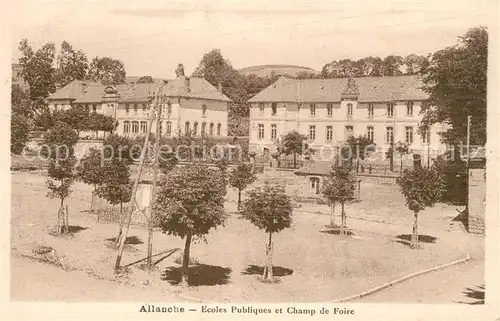 AK / Ansichtskarte Allanche Ecoles Publiques Champ de Foire Allanche