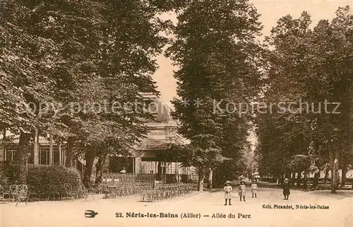 AK / Ansichtskarte Neris les Bains Allee du Parc Neris les Bains