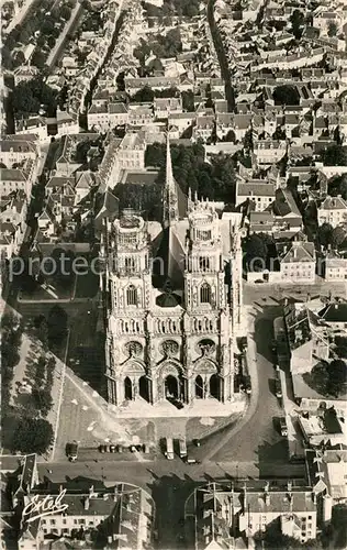 AK / Ansichtskarte Orleans_Loiret La Cathedrale Sainte Croix Vue aerienne Orleans_Loiret