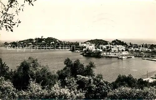 AK / Ansichtskarte Saint Jean Cap Ferrat Le port et la pointe St Hospice Saint Jean Cap Ferrat