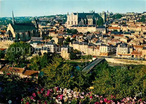 AK / Ansichtskarte Poitiers_Vienne Vue generale St Radegonde Cathedrale St Pierre Poitiers Vienne