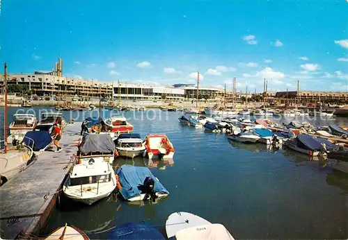 AK / Ansichtskarte Royan_Charente Maritime Le Port Royan Charente Maritime