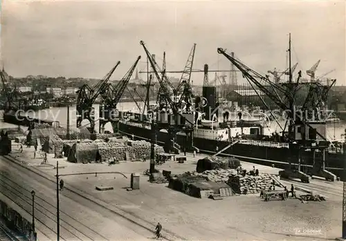 AK / Ansichtskarte Nantes_Loire_Atlantique Le quai de la foss  Nantes_Loire_Atlantique