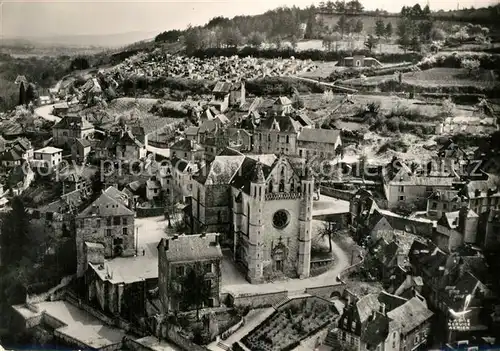 AK / Ansichtskarte Terrasson Lavilledieu Eglise St Sour Vue aerienne Terrasson Lavilledieu