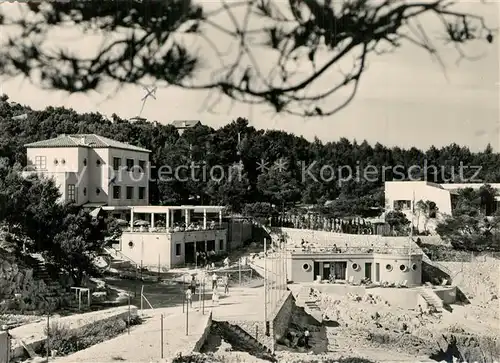 AK / Ansichtskarte Cassis Hotel Restaurant La Plage Bleue Cassis