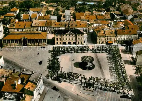 AK / Ansichtskarte Commercy_Meuse Vue Aerienne Place de l Hotel de Ville  Commercy Meuse