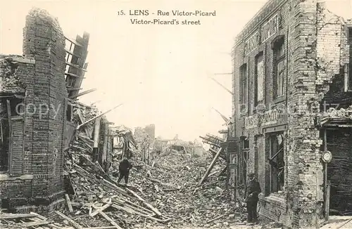 AK / Ansichtskarte Lens_Pas de Calais Rue Victor Picard Ruines Grande Guerre Truemmer 1. Weltkrieg Lens_Pas de Calais