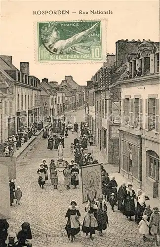 AK / Ansichtskarte Rosporden Rue Nationale Fete Rosporden