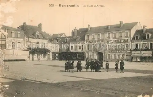 AK / Ansichtskarte Romorantin Lanthenay Place d`Armes Romorantin Lanthenay