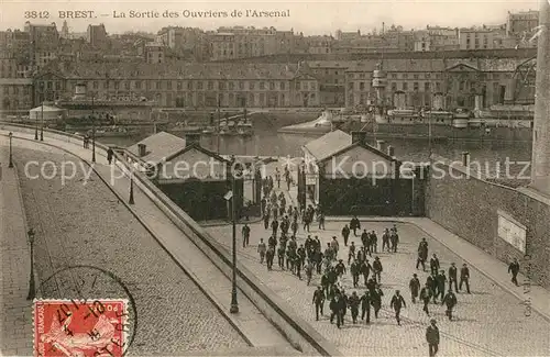 AK / Ansichtskarte Brest_Finistere Sortie des Ouvriers de l Arsenal Brest_Finistere