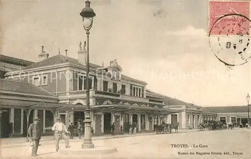 AK / Ansichtskarte Troyes_Aube La gare Bahnhof Troyes Aube