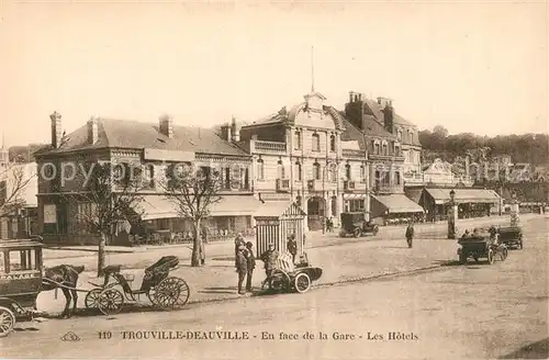 AK / Ansichtskarte Trouville Deauville Les hotels en face de la gare Trouville Deauville