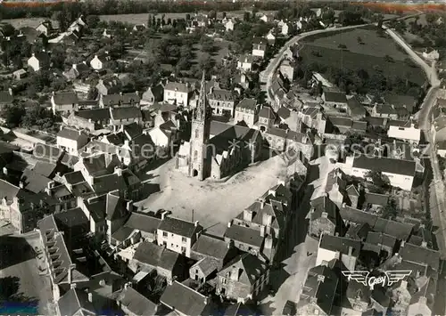 AK / Ansichtskarte Mur de Bretagne Place de l eglise vue aerienne Mur de Bretagne