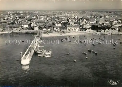 AK / Ansichtskarte Penmarch Port de Kerity et la Jetee vue aerienne Penmarch