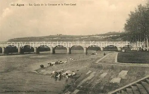 AK / Ansichtskarte Agen_Lot_et_Garonne Les Quais de la Garonne et le Pont Canal Agen_Lot_et_Garonne