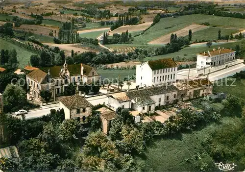 AK / Ansichtskarte Monclar_Lot et Garonne Vue panoramique aerienne du Foyer du Mont Clair et la Gendarmerie Monclar_Lot et Garonne