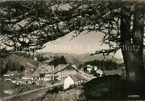 AK / Ansichtskarte Valberg Echappes sur le village et les Alpes Valberg