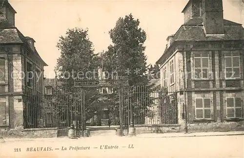 AK / Ansichtskarte Beauvais Entree de la Prefecture Beauvais