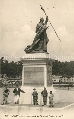 AK / Ansichtskarte Bayonne_Pyrenees_Atlantiques Monument du Cardinal Lavigerie Bayonne_Pyrenees