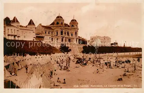 AK / Ansichtskarte Royan_Charente Maritime Foncillon Casino et la plage Royan Charente Maritime