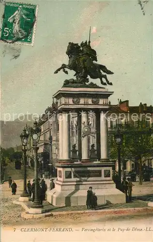 AK / Ansichtskarte Clermont Ferrand Vercingetorix et le Puy de Dome Clermont Ferrand