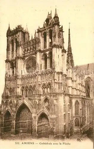 AK / Ansichtskarte Amiens Cathedrale avec la Fleche Amiens