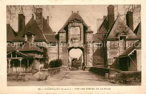 AK / Ansichtskarte Richelieu Une des Portes de la Ville Richelieu