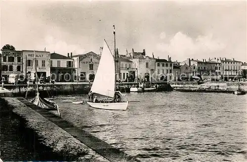 AK / Ansichtskarte Saint Martin de Re Le port bateaux voiliers Saint Martin de Re