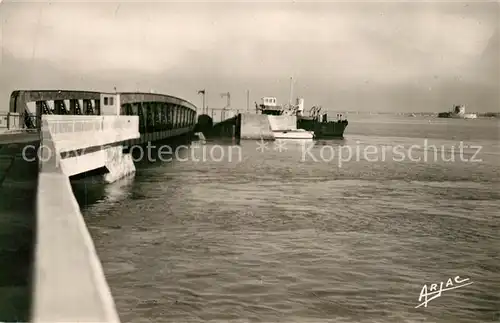 AK / Ansichtskarte Ors_Le_Chateau d_Oleron Passerelle d embarquement 