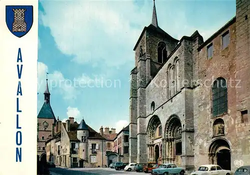 AK / Ansichtskarte Avallon Eglise Tour de l horloge Maison des sires de Domecy Avallon