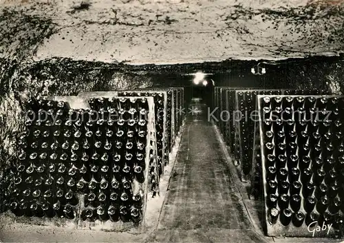 AK / Ansichtskarte Vouvray_Indre et Loire Caves Bassereau Vavasseur Allee de Pupitres Vouvray Indre et Loire