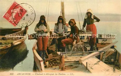 AK / Ansichtskarte Arcachon_Gironde Chaland a detroquer les Huitres Arcachon Gironde