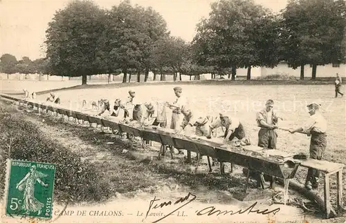 AK / Ansichtskarte Camp_de_Chalons Le Lavoir Camp_de_Chalons