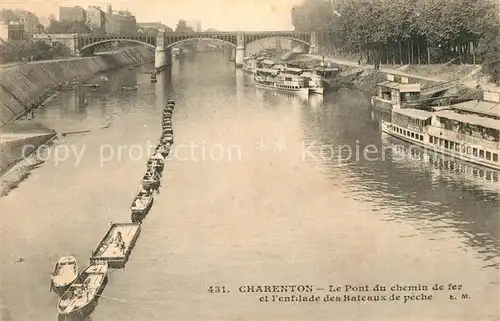 AK / Ansichtskarte Charenton le Pont Le Pont du chemin de fer et lenfilade des Bateaux de peche Charenton le Pont