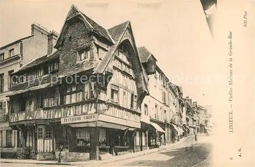 AK / Ansichtskarte Lisieux Vieilles Maisons de la Grande Rue Lisieux