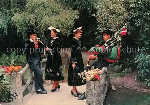 AK / Ansichtskarte Lorient_Morbihan_Bretagne Costumes de Cleguer  Lorient_Morbihan_Bretagne