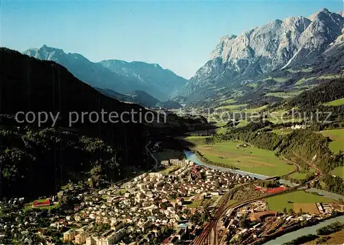 AK / Ansichtskarte Bischofshofen Fliegeraufnahme mit Tennengebirge Bischofshofen