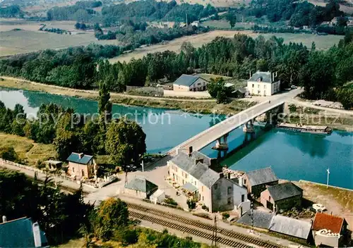 AK / Ansichtskarte Blesle Vue aerienne Le port Blesle