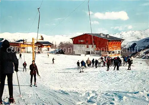 AK / Ansichtskarte Saint Lary Soulan Pistes de lEcole au Pla d Adet Saint Lary Soulan