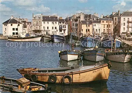 AK / Ansichtskarte Belle Ile en Mer Le Palais Un coin du Port Belle Ile en Mer