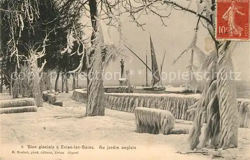 AK / Ansichtskarte Evian les Bains_Haute_Savoie Au jardin anglais Evian les Bains_Haute