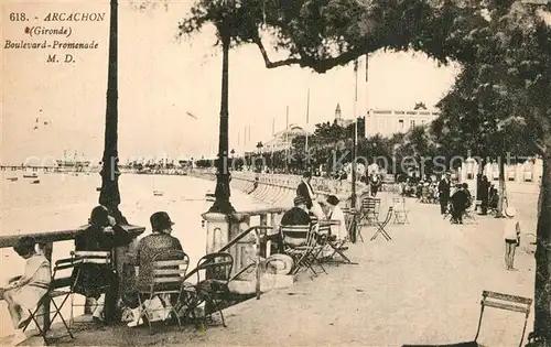 AK / Ansichtskarte Arcachon_Gironde Boulevard Promenade Arcachon Gironde