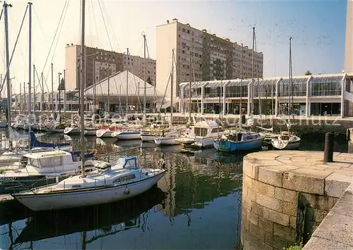 AK / Ansichtskarte Lorient_Morbihan_Bretagne Le bassin a flot et la Maison de la Mer Lorient_Morbihan_Bretagne