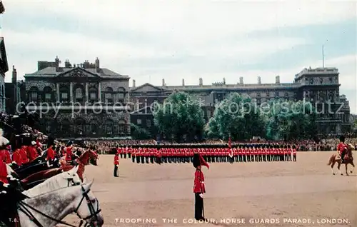 AK / Ansichtskarte Leibgarde_Wache Trooping the Colour Horse Guards Parade London  