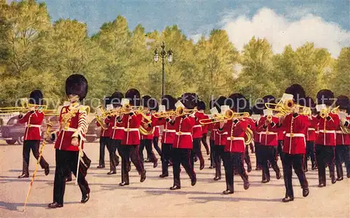 AK / Ansichtskarte Leibgarde_Wache Queen s Guard Band of the Irish Guards  