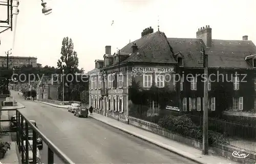 AK / Ansichtskarte Argenton sur Creuse Route de Limoges et Central Hotel Argenton sur Creuse