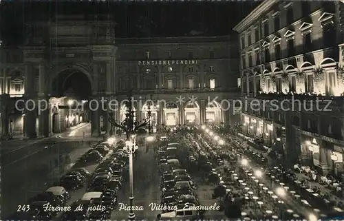 AK / Ansichtskarte Firenze_Toscana Piazza Vittorio Emanuele de notte Firenze Toscana